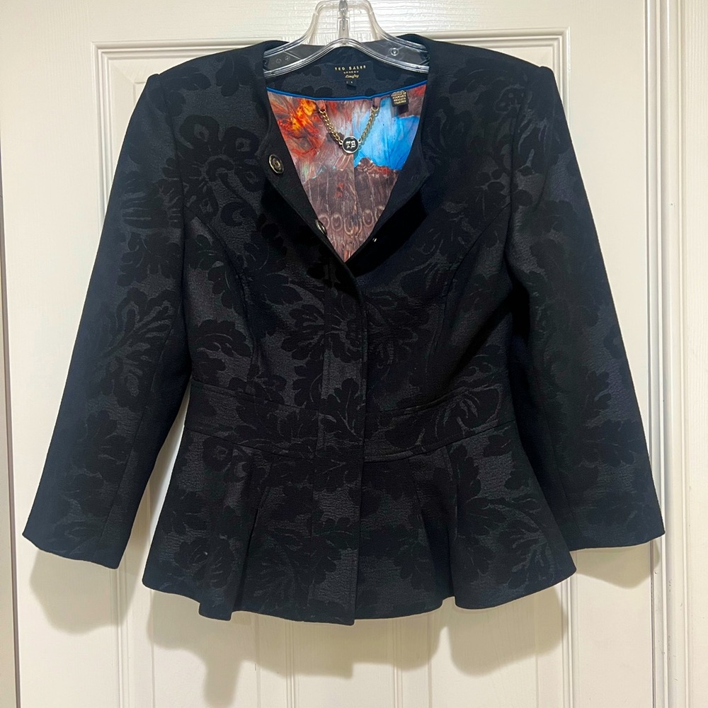Ted Baker Women’s Crop Sleeve blazer UK Size 1 / US Size 4